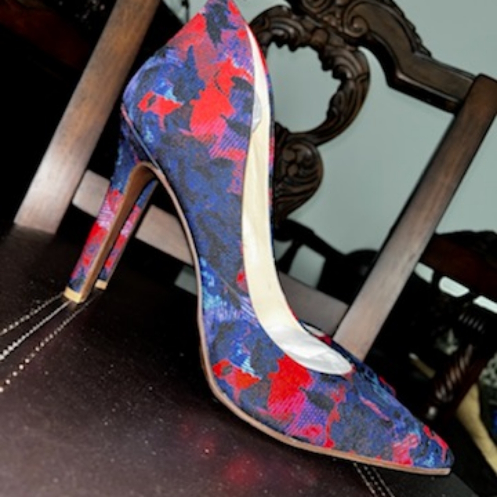 Jessica Simpson  9.5